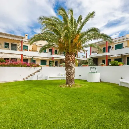 Acroyali House Tatil Evi *