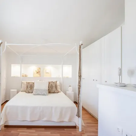 Case de vacanță Acroyali House