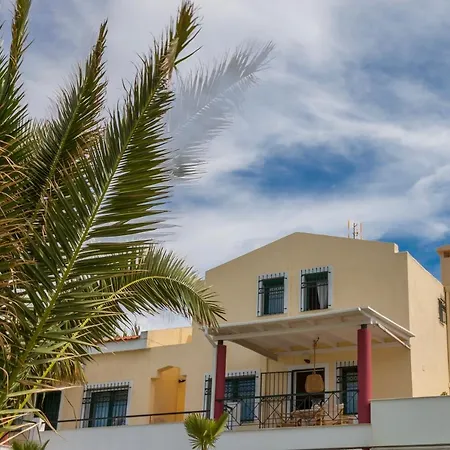 Casa de Férias Acroyali House *